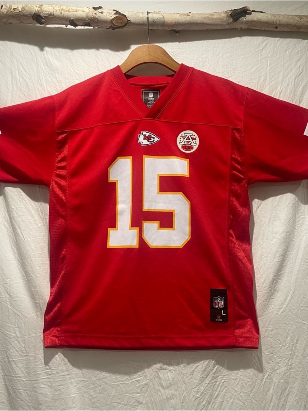 Kansas City Chiefs Football Jersey Youth Large Red NFL Mahomes 15 Team Apparel